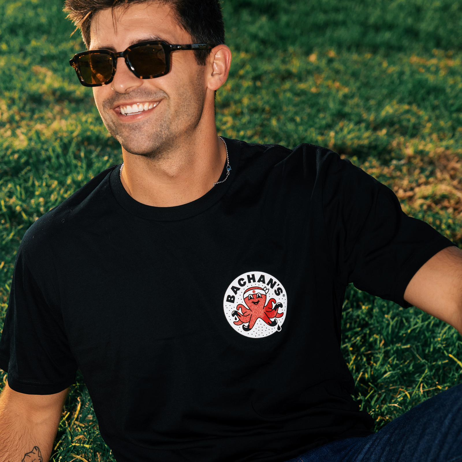 Knuckles Tee X9